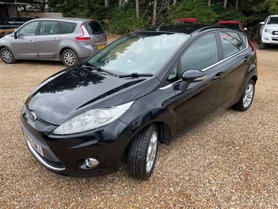 FORD FIESTA ZETEC - 4164 - 6