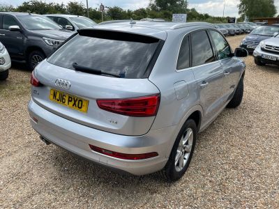 AUDI Q3 TDI SE - 4151 - 8