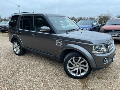 LAND ROVER DISCOVERY SDV6 HSE - 4233 - 4