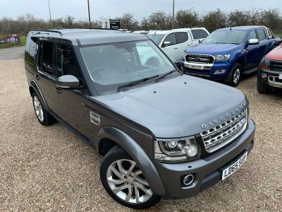 LAND ROVER DISCOVERY SDV6 HSE - 4233 - 2