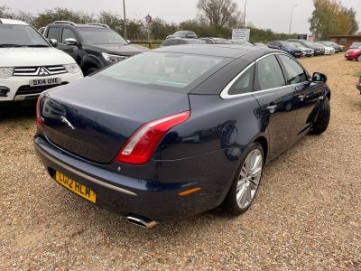 JAGUAR XJ D V6 PORTFOLIO SWB - 4226 - 11