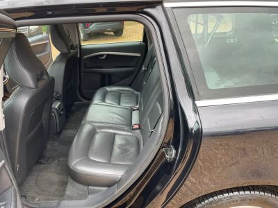 VOLVO V70 D5 SE LUX - 4205 - 24