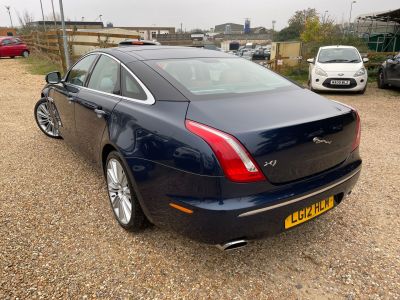 JAGUAR XJ D V6 PORTFOLIO SWB - 4226 - 8