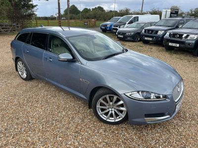 JAGUAR XF D PREMIUM LUXURY SPORTBRAKE - 4207 - 2