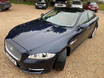 JAGUAR XJ D V6 PORTFOLIO SWB - 4226 - 4