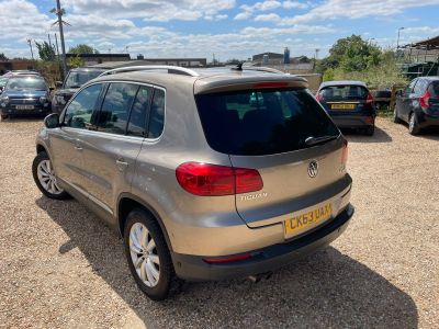 VOLKSWAGEN TIGUAN MATCH TDI BLUEMOTION TECH 4MOTION DSG - 4194 - 9