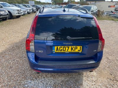 VOLVO V50 D5 SE - 4206 - 9