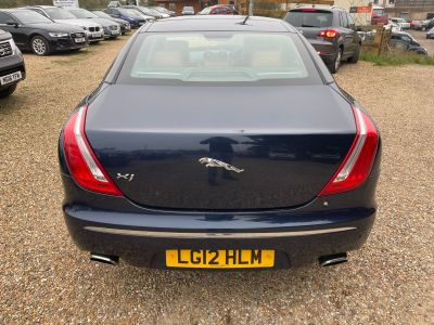 JAGUAR XJ D V6 PORTFOLIO SWB - 4226 - 7