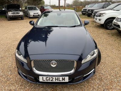 JAGUAR XJ D V6 PORTFOLIO SWB - 4226 - 3