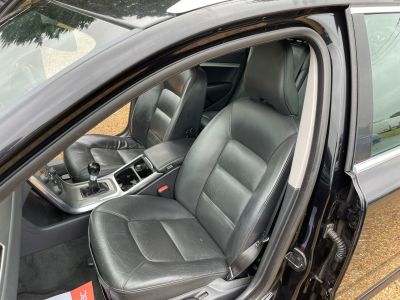 VOLVO V70 D5 SE LUX - 4205 - 27