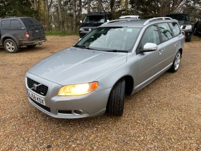 VOLVO V70 D5 SE SPORT - 4246 - 3