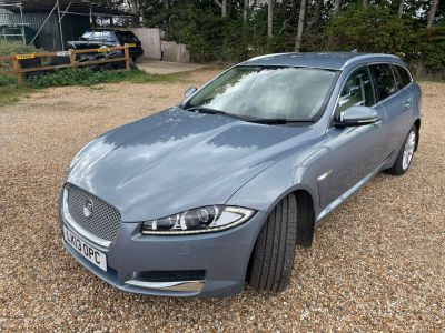 JAGUAR XF D PREMIUM LUXURY SPORTBRAKE - 4207 - 4